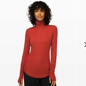 [s] 2019 Lululemon Athletica Women’s Full Day Ahead Turtleneck in Magma Red